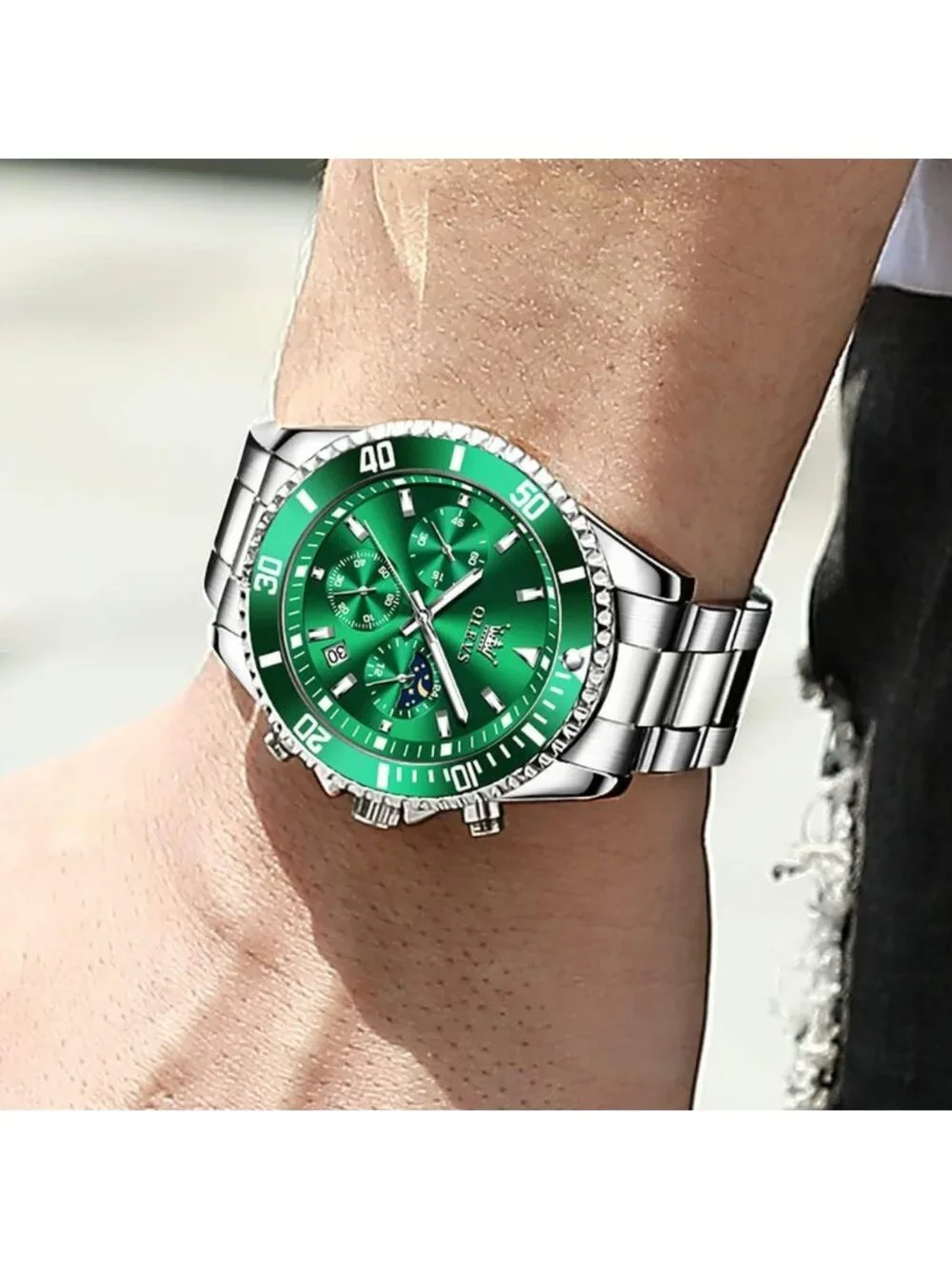 Men's Green Premium Silver Stainless Analog Rotatable Bezel Round Steel Watch